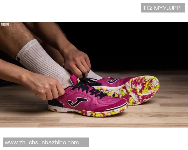 平底足球鞋的选择与搭配技巧助你在球场上尽显风采